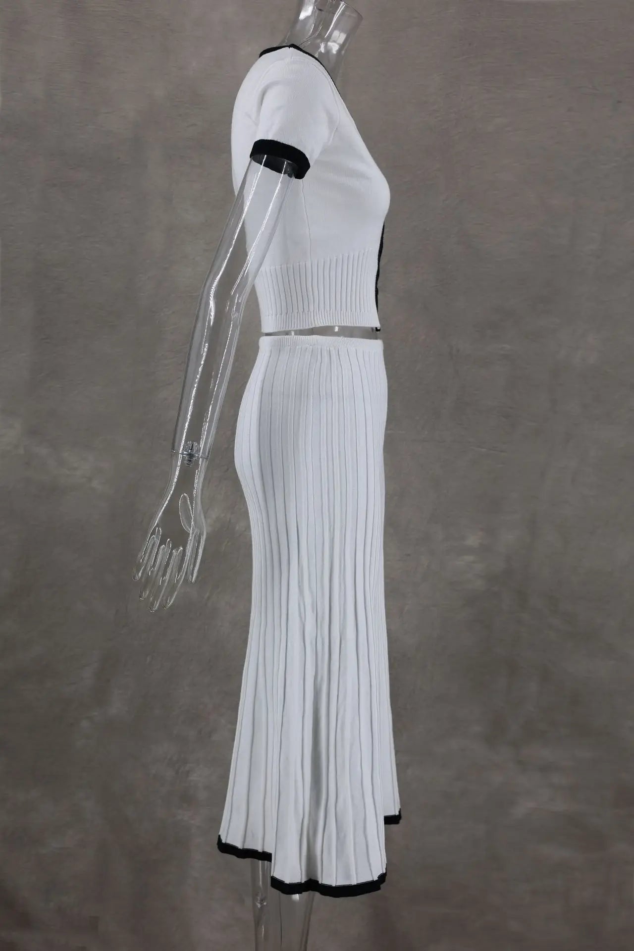 Women White long V-neck Crop Top