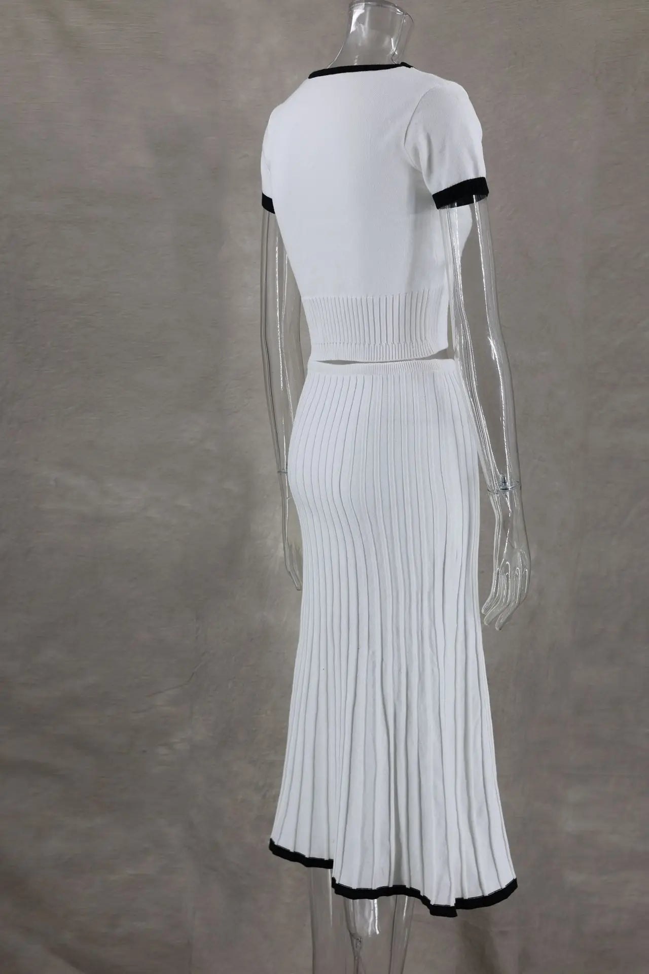Women White long V-neck Crop Top
