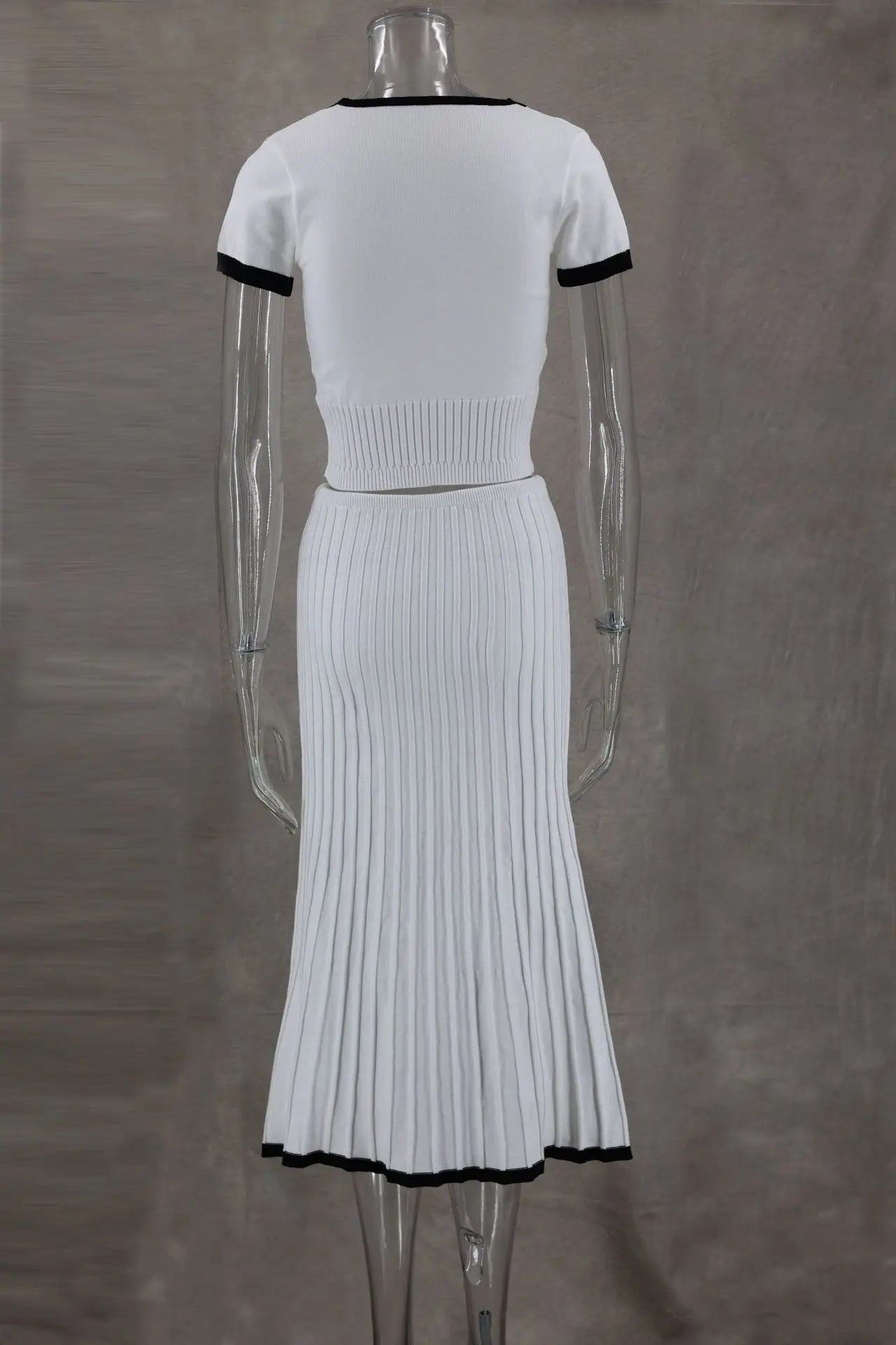 Women White long V-neck Crop Top